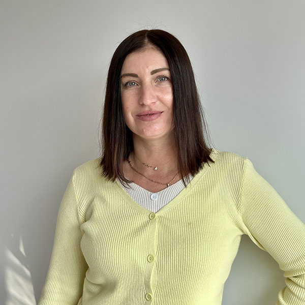 Петрова Елена Алексеевна, менеджер по продажам в городе Фокино, работает с 2019 года